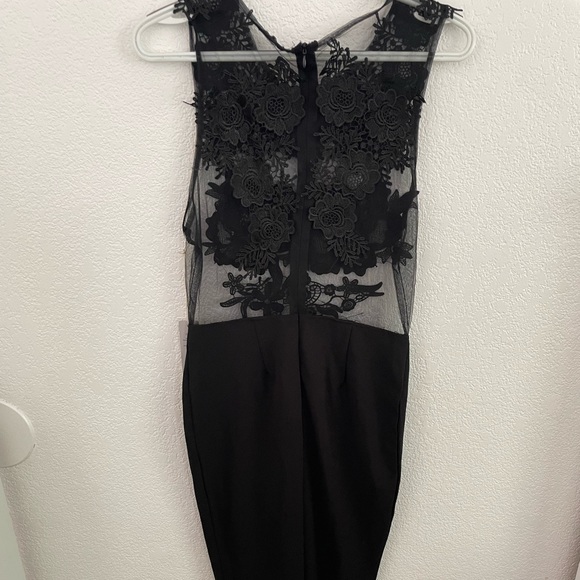 Black laced jumpsuit - Picture 3 of 3